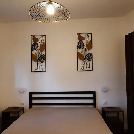 Appart'estel 2 Pers En Campagne Avec Terrasse Et Acces Piscine
